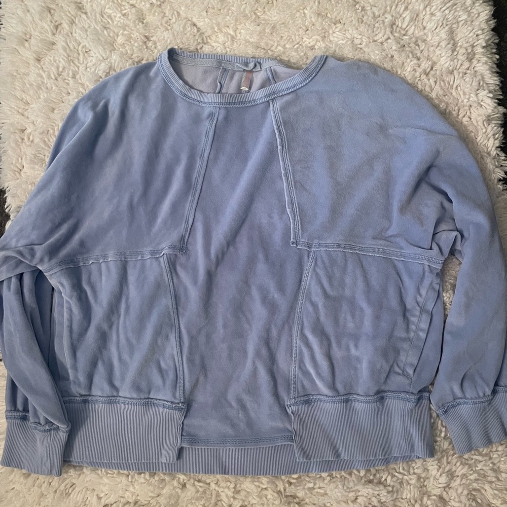Free people sweatshirt w/ pockets!!!!